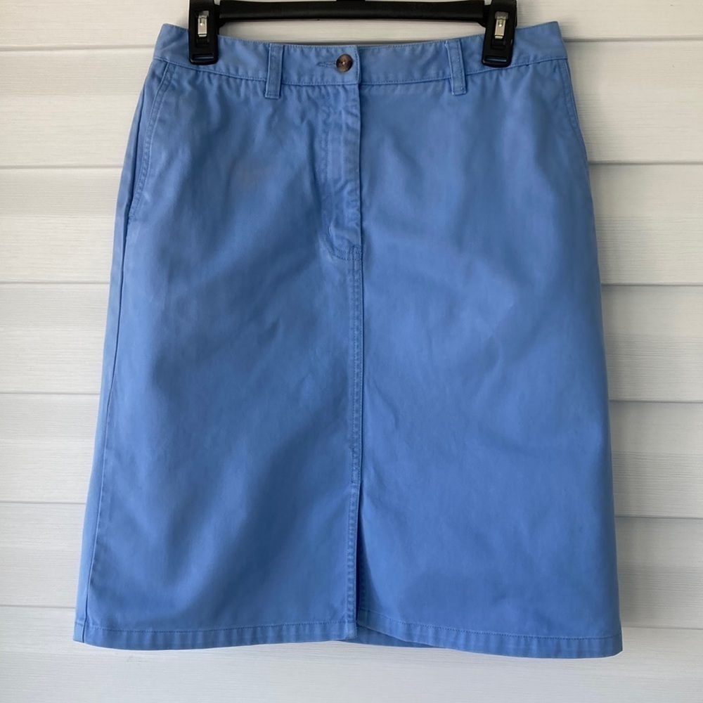 Vintage Eddie Bauer Ladies Golf Skirt size 8, Sky blue.